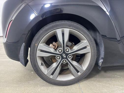 2016 Hyundai Veloster Base