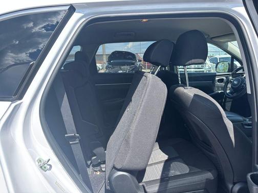 2021 Kia Sorento LX