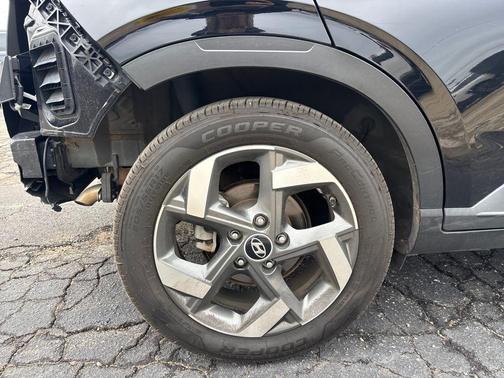 2022 Hyundai VENUE SEL