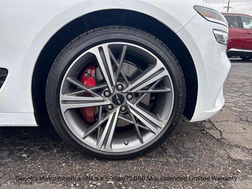 2025 Genesis G70 3.3T AWD Sport Advanced