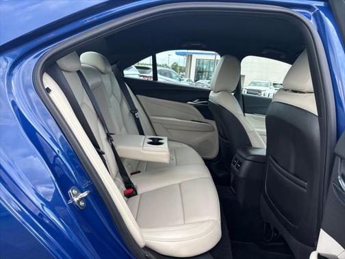 2023 Cadillac CT4 Premium Luxury