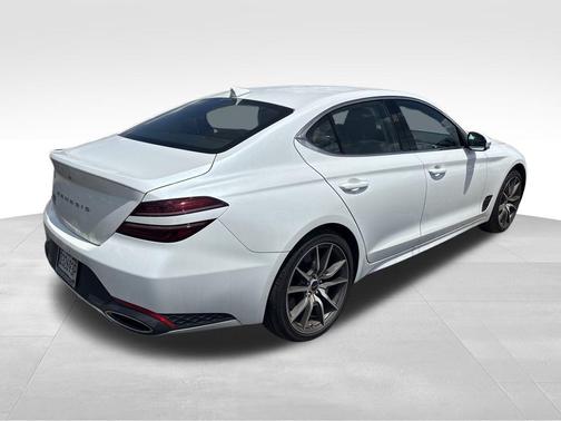 2025 Genesis G70 2.5T RWD