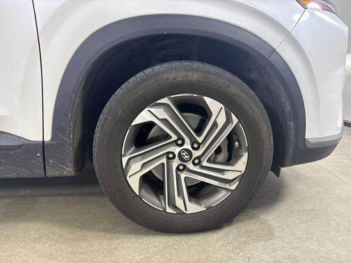 2022 Hyundai SANTA FE SE