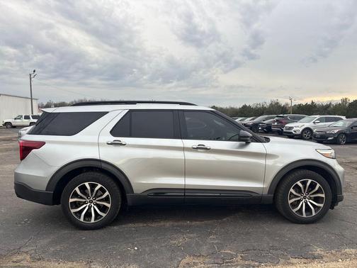 2020 Ford Explorer ST