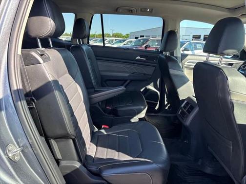 2022 Volkswagen Atlas 3.6L SEL Premium