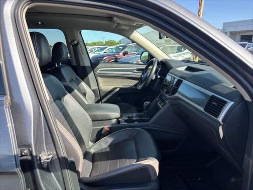 2022 Volkswagen Atlas 3.6L SEL Premium