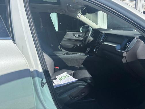 2019 Volvo XC60 T5 Momentum
