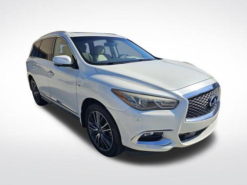 Majestic 2016 INFINITI QX60 Base