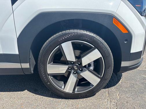 2025 Hyundai SANTA FE Limited