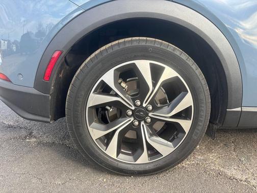 2024 Ford Mustang Mach-E Select