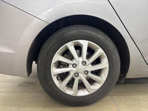 2021 Hyundai Accent SEL