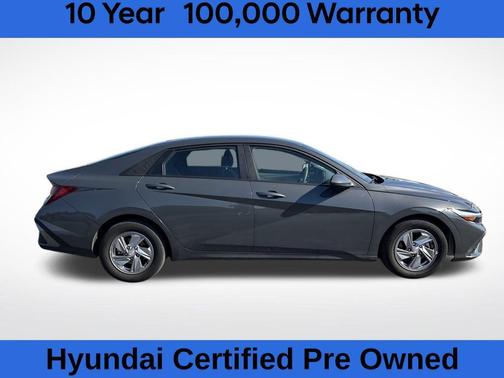 2024 Hyundai ELANTRA SE