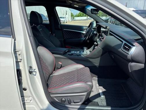 2025 Genesis G70 3.3T RWD Sport Advanced