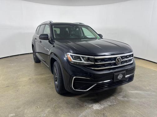 Deep Black Pearl 2022 Volkswagen Atlas 3.6L SEL