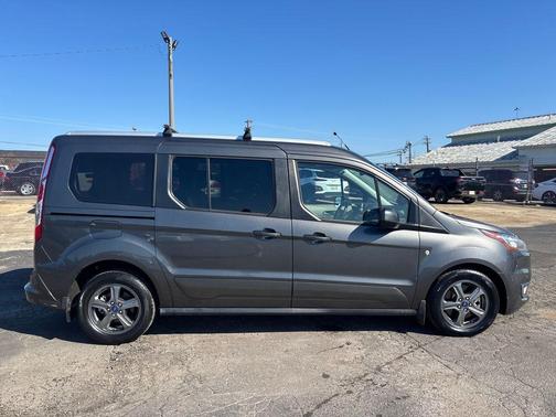 2020 Ford Transit Connect Titanium w/Rear Liftgate