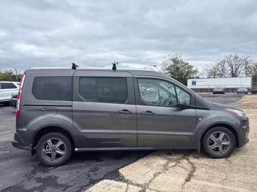 2020 Ford Transit Connect Titanium w/Rear Liftgate