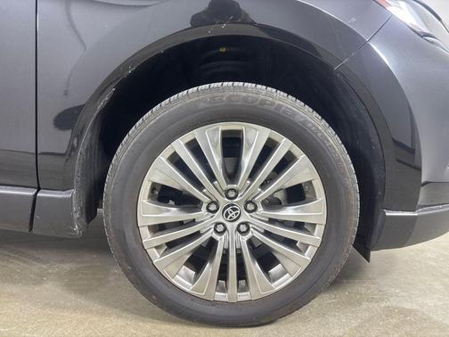 2023 Toyota Venza Limited