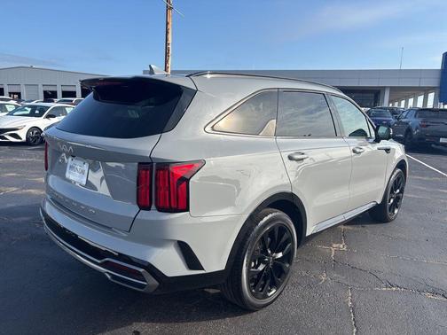 2022 Kia Sorento SX