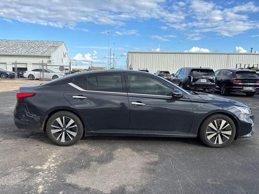 2020 Nissan Altima 2.5 SL