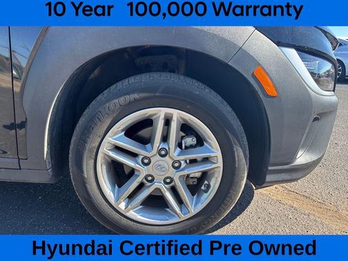 2022 Hyundai KONA SE