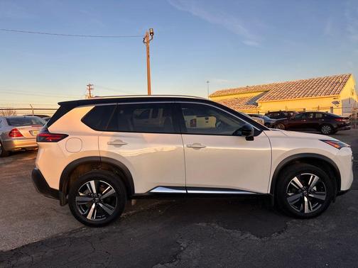 2021 Nissan Rogue SL