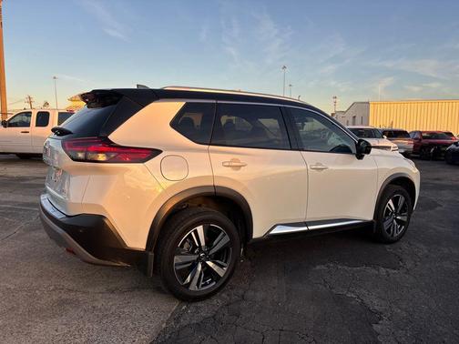 2021 Nissan Rogue SL