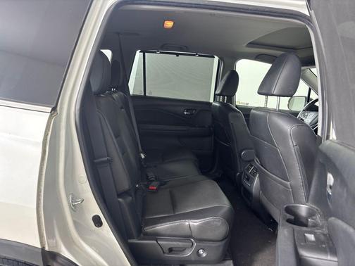 Platinum White Pearl 2021 Honda Pilot 2WD Special Edition