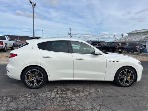 2019 Maserati Levante Base