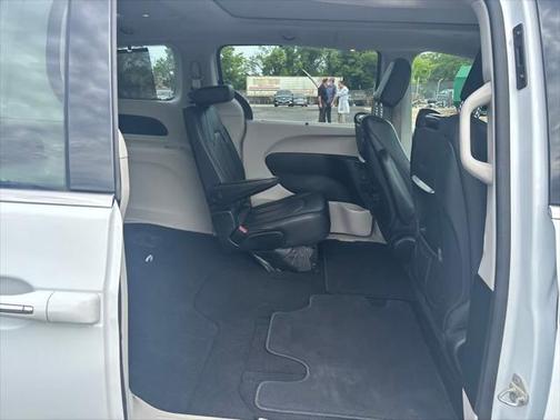 2018 Chrysler Pacifica Touring-L Plus