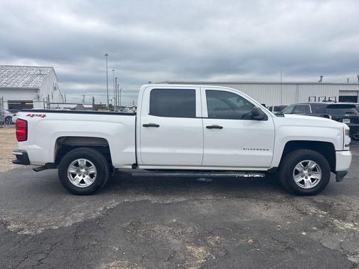 2018 Chevrolet Silverado 1500 Custom