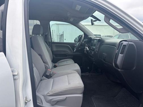 2018 Chevrolet Silverado 1500 Custom