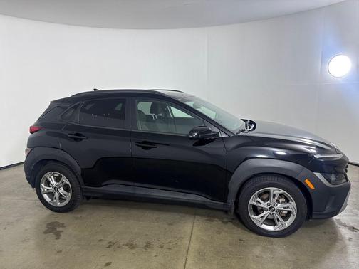 Ultra Black 2022 Hyundai KONA SEL