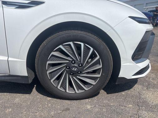 2025 Hyundai SONATA Hybrid SE