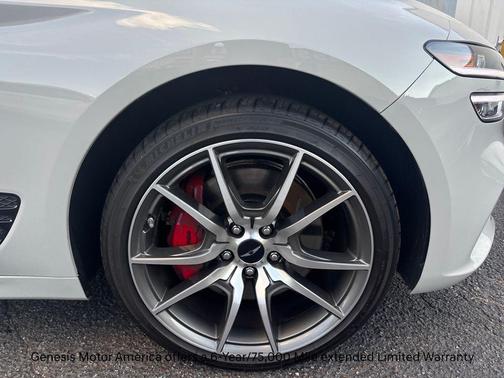 2025 Genesis G70 2.5T AWD