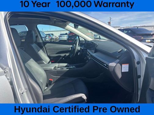 2025 Hyundai SONATA Hybrid Limited