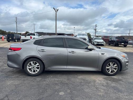 2018 Kia Optima LX
