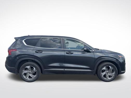 2022 Hyundai SANTA FE SE