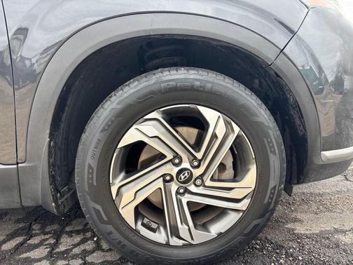 2022 Hyundai SANTA FE SE