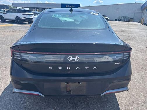 2024 Hyundai SONATA Hybrid SE