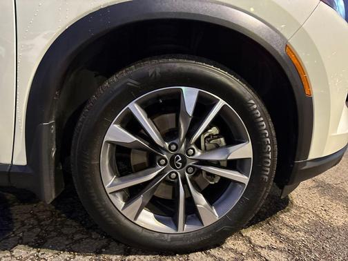 2024 INFINITI QX60 Luxe