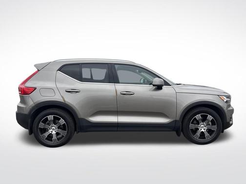 Brown 2021 Volvo XC40 T5 Inscription