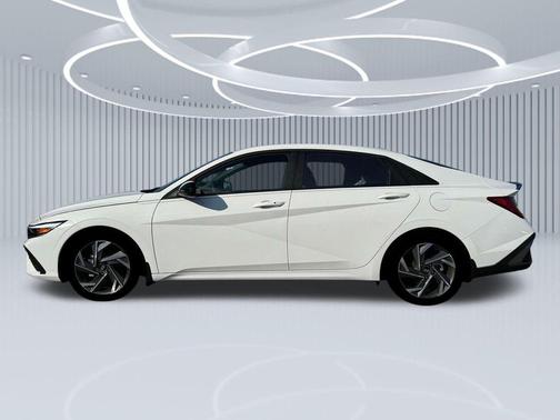 2025 Hyundai ELANTRA HEV SEL Sport