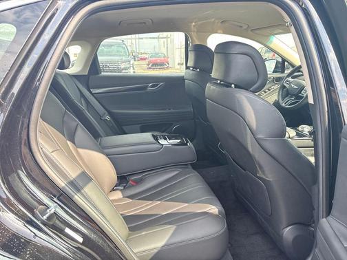 2025 Genesis G80 2.5T AWD