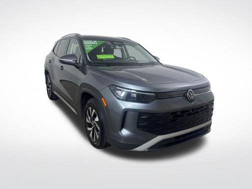 Platinum Gray Metallic 2025 Volkswagen Tiguan 2.0T S