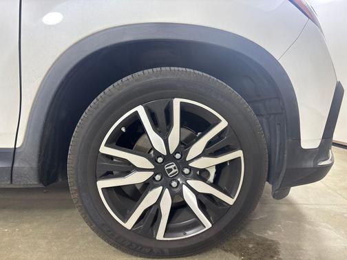 2020 Honda Pilot Touring 8-Passenger