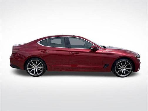 2022 Genesis G70 2.0T RWD