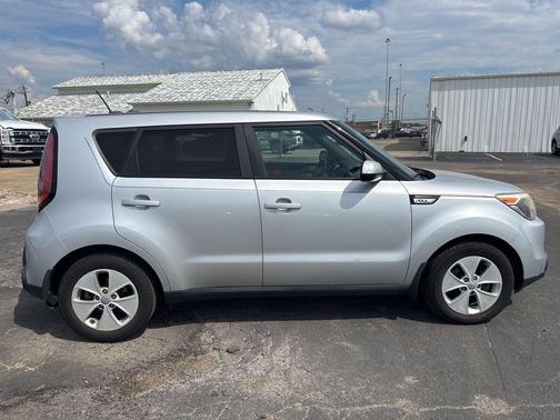 2016 Kia Soul Base
