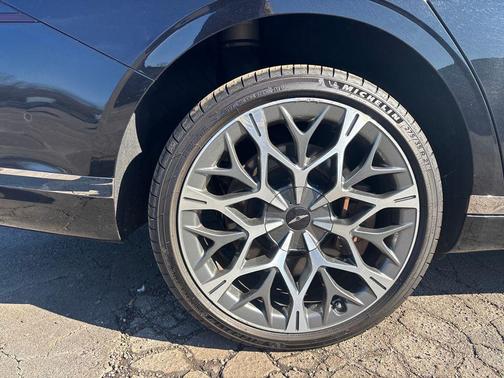 2023 Genesis G90 3.5T e-SC AWD