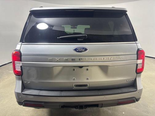 2022 Ford Expedition Max XLT