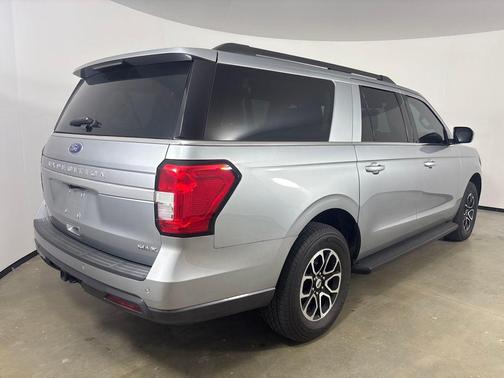 2022 Ford Expedition Max XLT